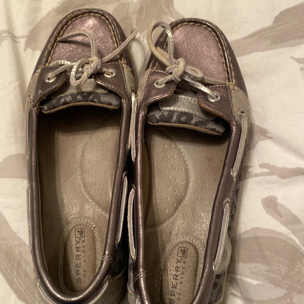 Sperry top sliders size 8m.  Silver and Gray